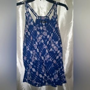PAPAYA crossover front, t-back, camisole. Blue/pink southwestern patter, sz L